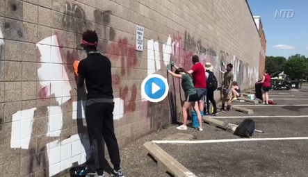 People all across the country have been coming out to help their local business owners clean up after their neighborhoods were trashed by looters.